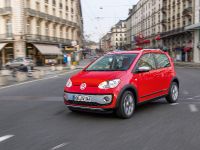 Volkswagen Cross Up (2013) - picture 10 of 26
