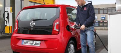 Volkswagen eco Up (2013) - picture 7 of 20
