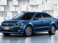 Volkswagen Lavida (2013) - picture 2 of 3