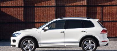Volkswagen Touareg R-Line (2013) - picture 4 of 8