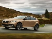 Volvo V40 Cross Country (2013) - picture 4 of 6