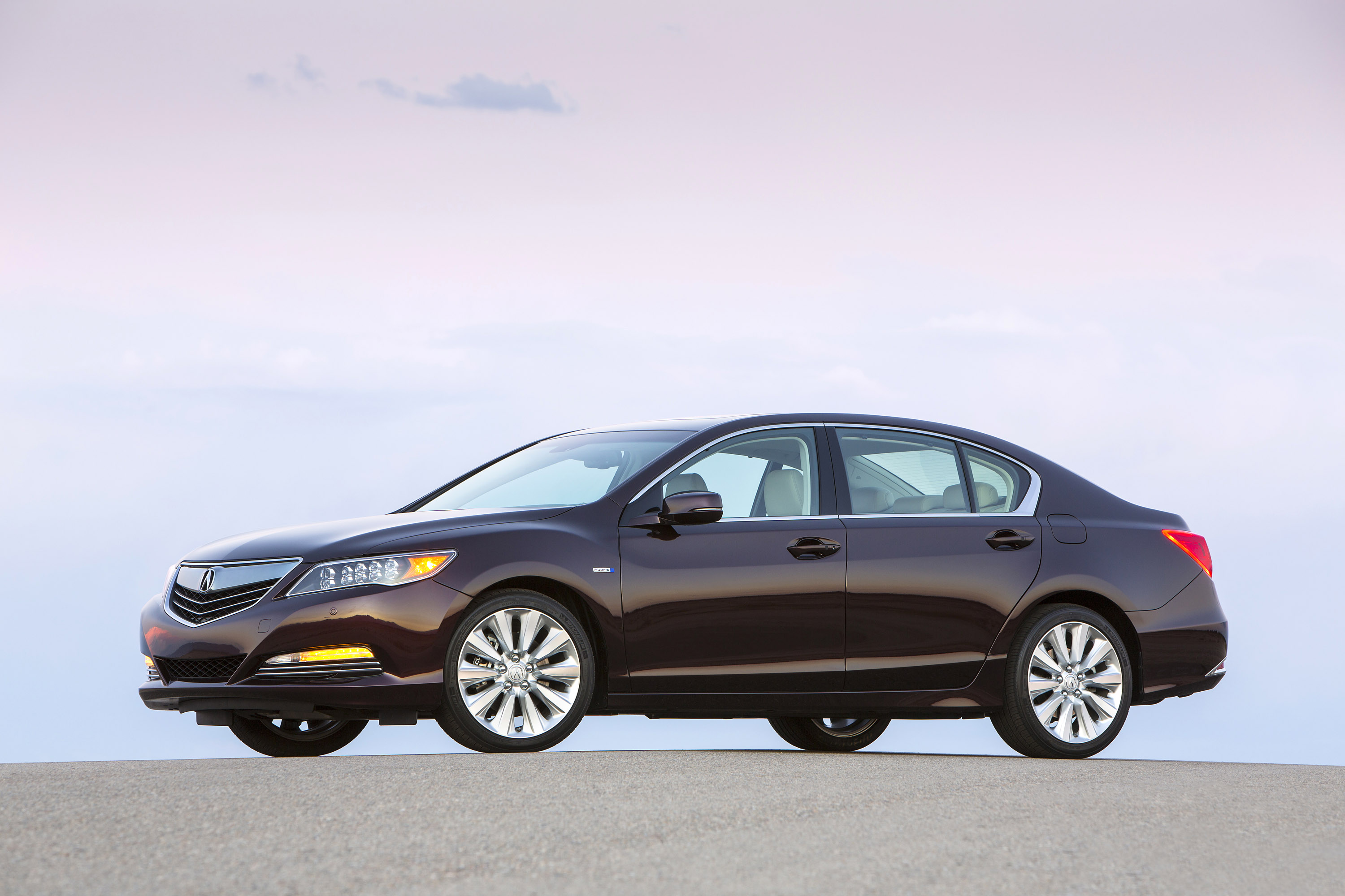 Acura RLX Sport Hybrid SH-AWD