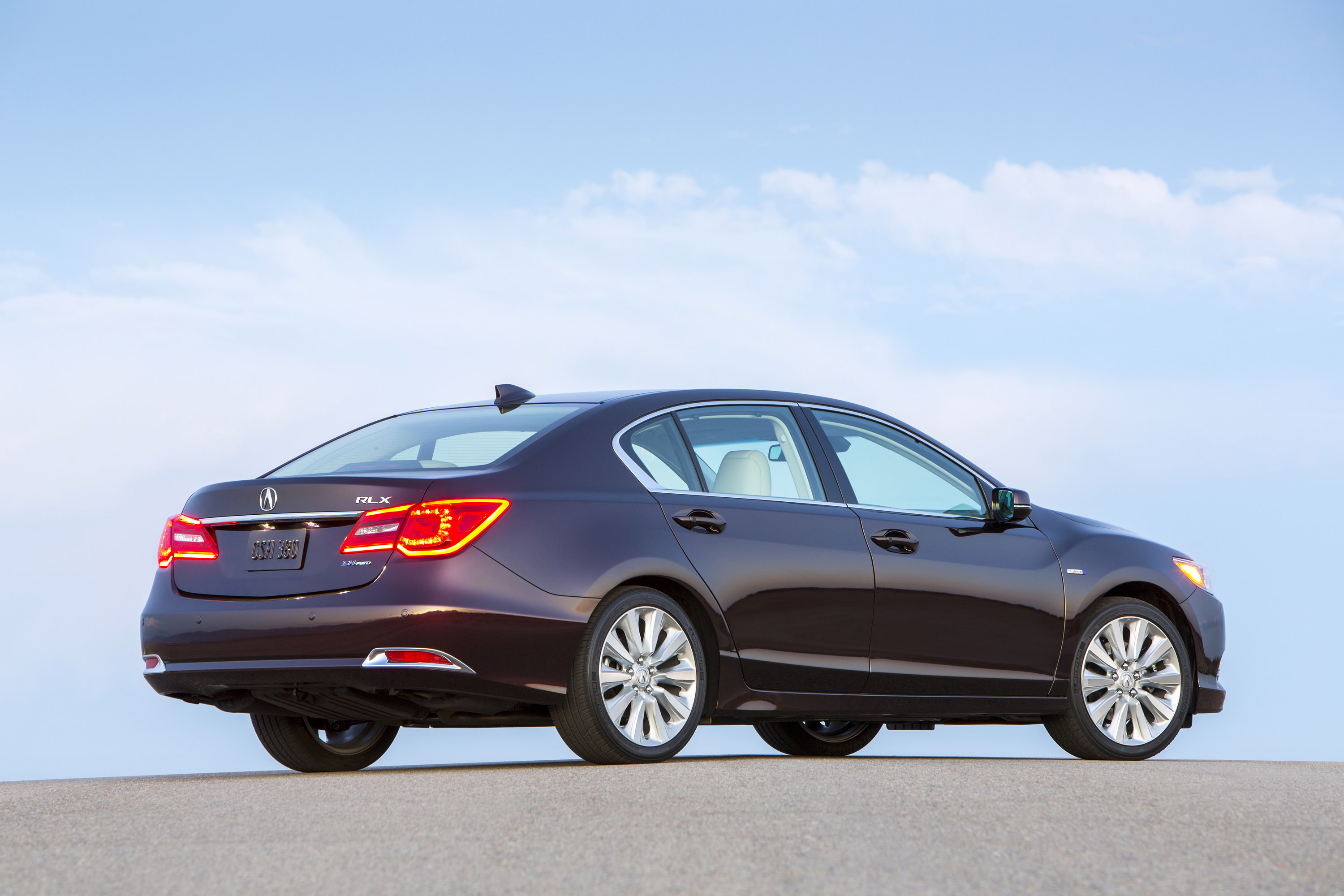 Acura RLX Sport Hybrid SH-AWD