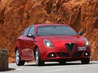 Alfa Romeo Giulietta QV (2014) - picture 1 of 11