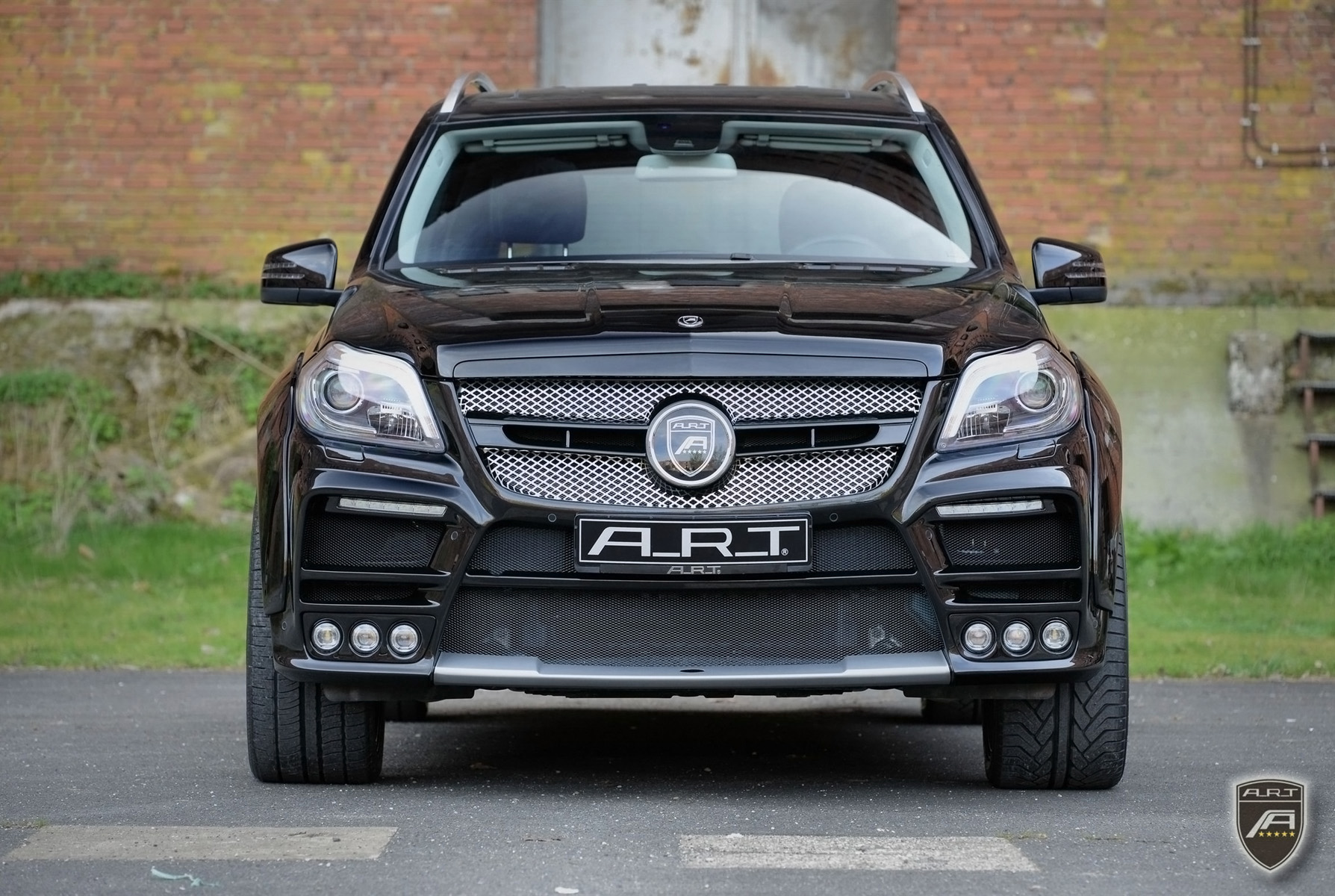 ART Mercedes-Benz GL Mammut 2