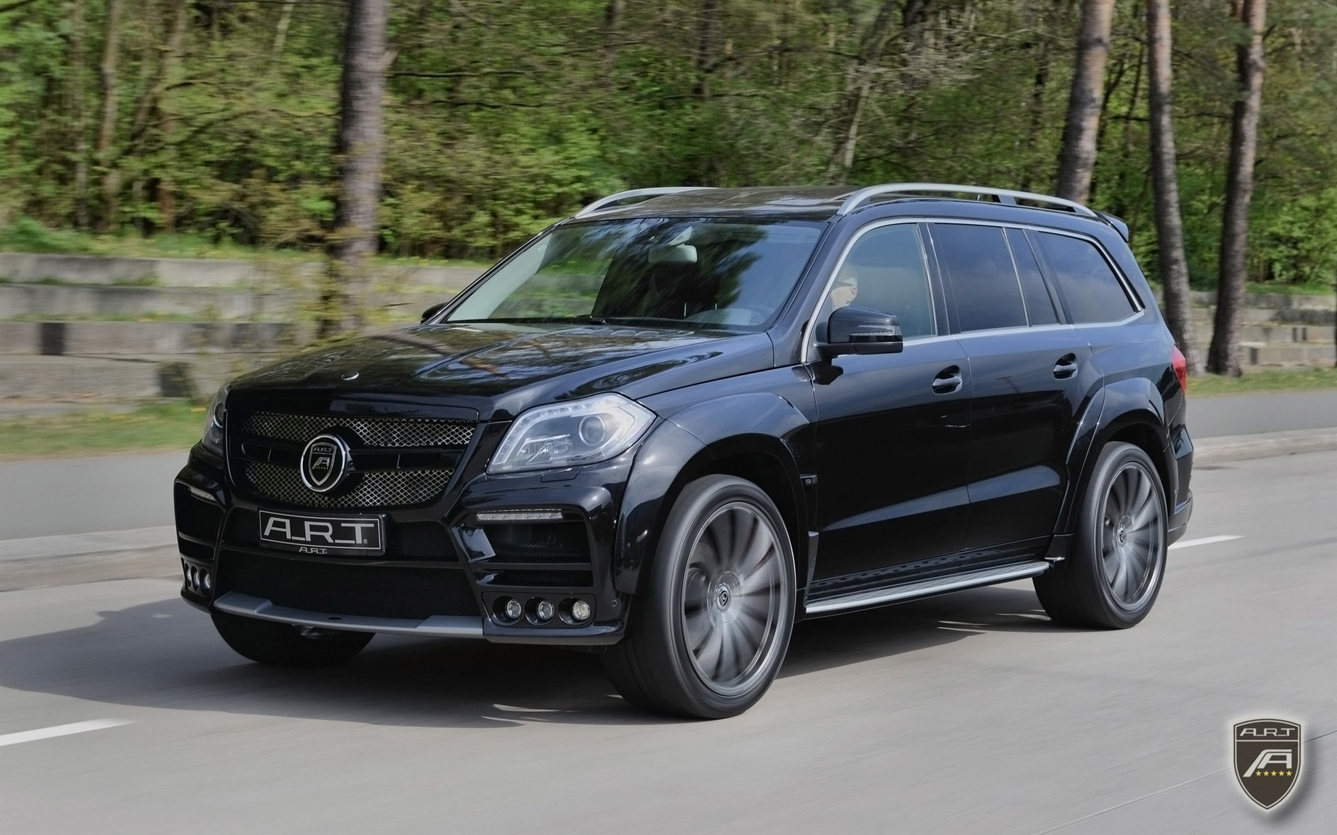 ART Mercedes-Benz GL Mammut 2