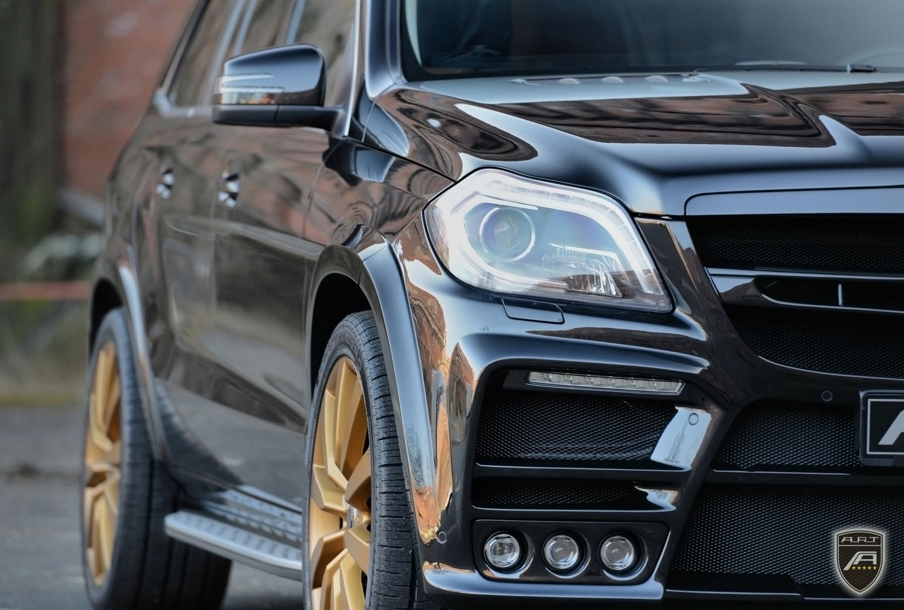 ART Mercedes-Benz GL Mammut 2