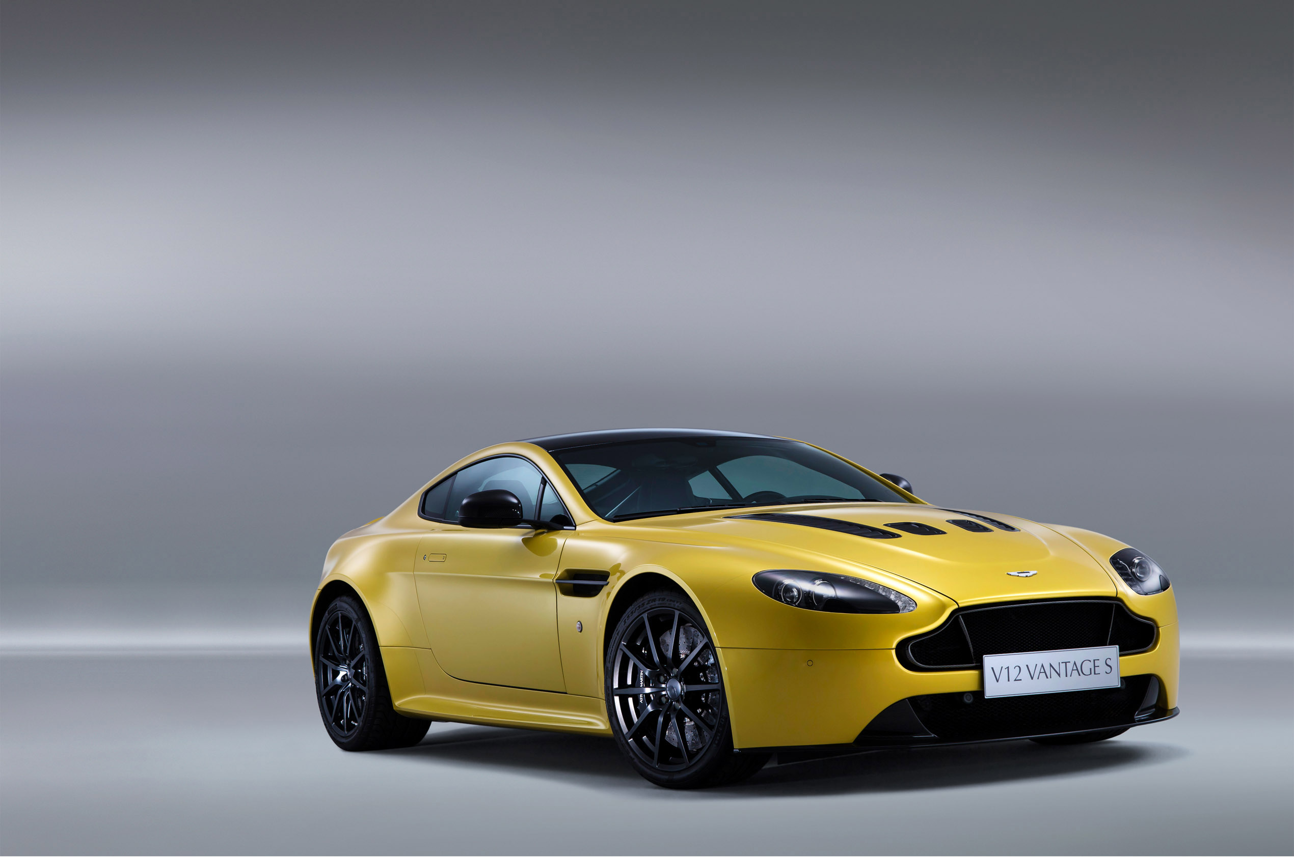 Aston Martin V12 Vantage S