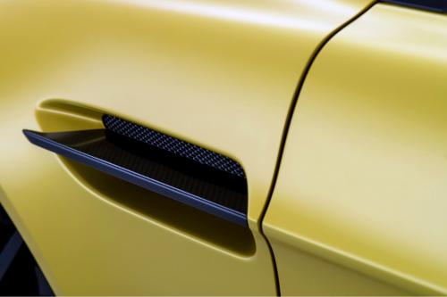 Aston Martin V12 Vantage S (2014) - picture 25 of 28