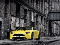 Aston Martin V12 Vantage S (2014) - picture 3 of 28