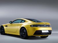 Aston Martin V12 Vantage S (2014) - picture 8 of 28