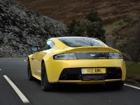 Aston Martin V12 Vantage S (2014) - picture 10 of 28