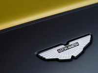 Aston Martin V12 Vantage S (2014) - picture 26 of 28