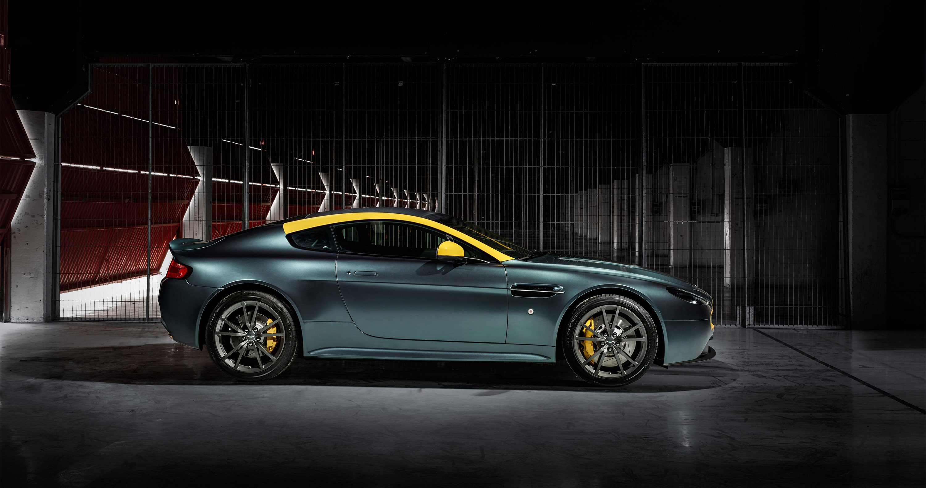 Aston Martin V8 Vantage N430