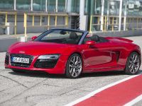 Audi R8 Spyder V10 (2014) - picture 8 of 23