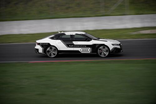 Audi RS 7 Piloted Driving Concept Car (2014) - picture 8 of 14