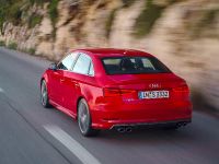 Audi S3 Saloon (2014) - picture 4 of 6