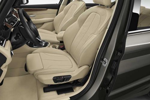 BMW 2-Series Active Tourer (2014) - picture 41 of 66