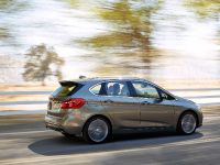 BMW 2-Series Active Tourer (2014) - picture 27 of 66