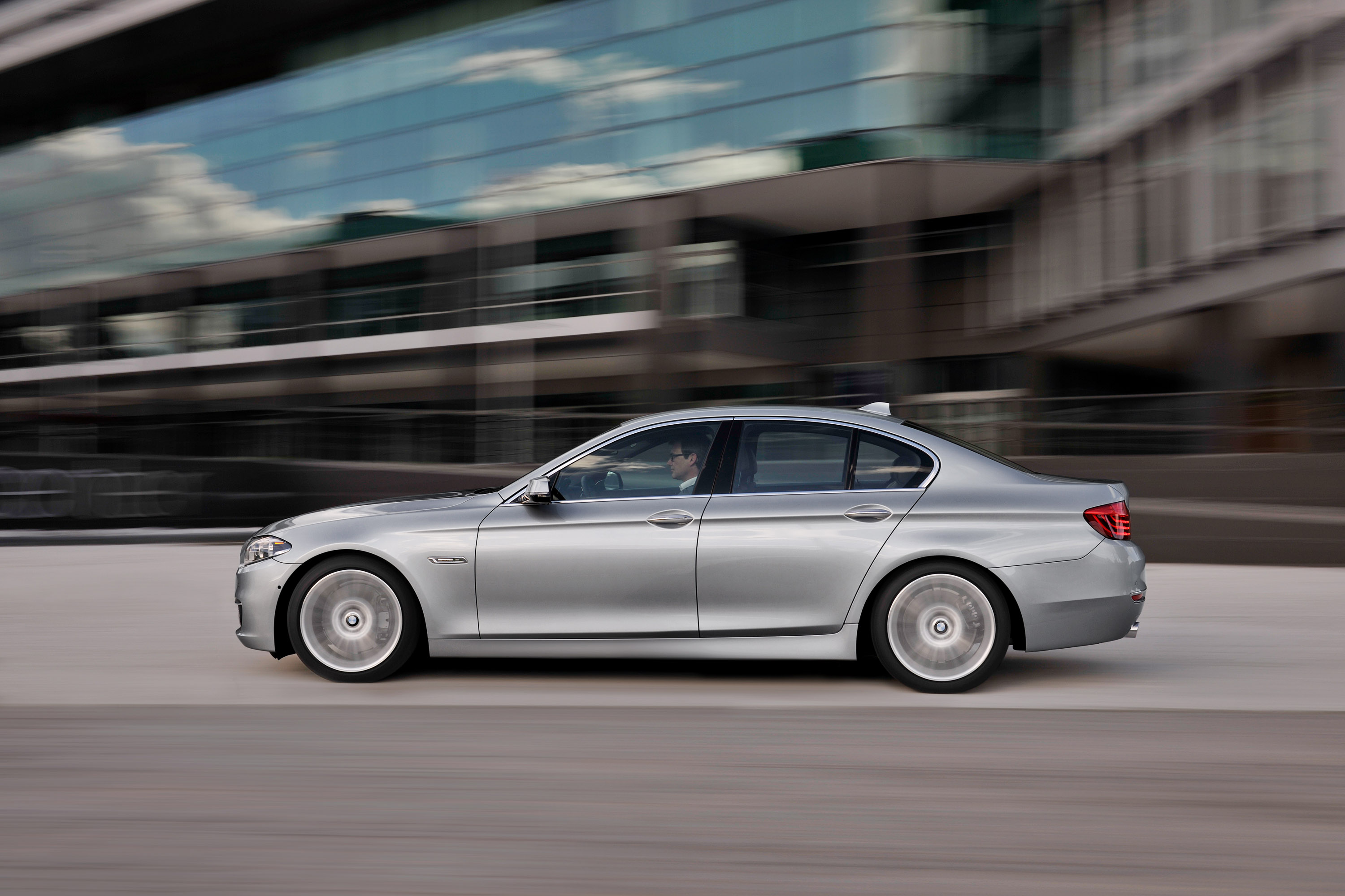 BMW 5 Series Sedan