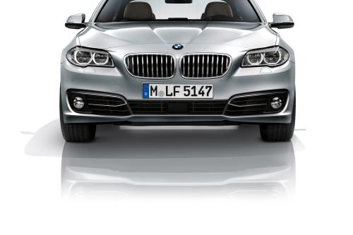 BMW 5 Series Sedan (2014) - picture 1 of 10