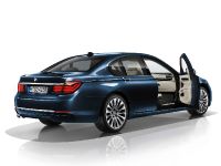 BMW 7 Series Edition Exclusive (2014) - picture 2 of 4
