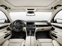 BMW 7 Series Edition Exclusive (2014) - picture 3 of 4
