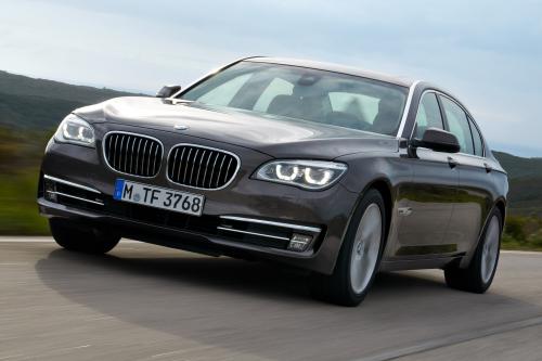 BMW 7 Series Long Wheel Base (2014) - picture 1 of 5