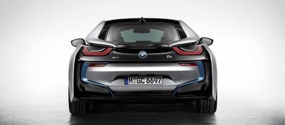 BMW i8 (2014) - picture 20 of 33