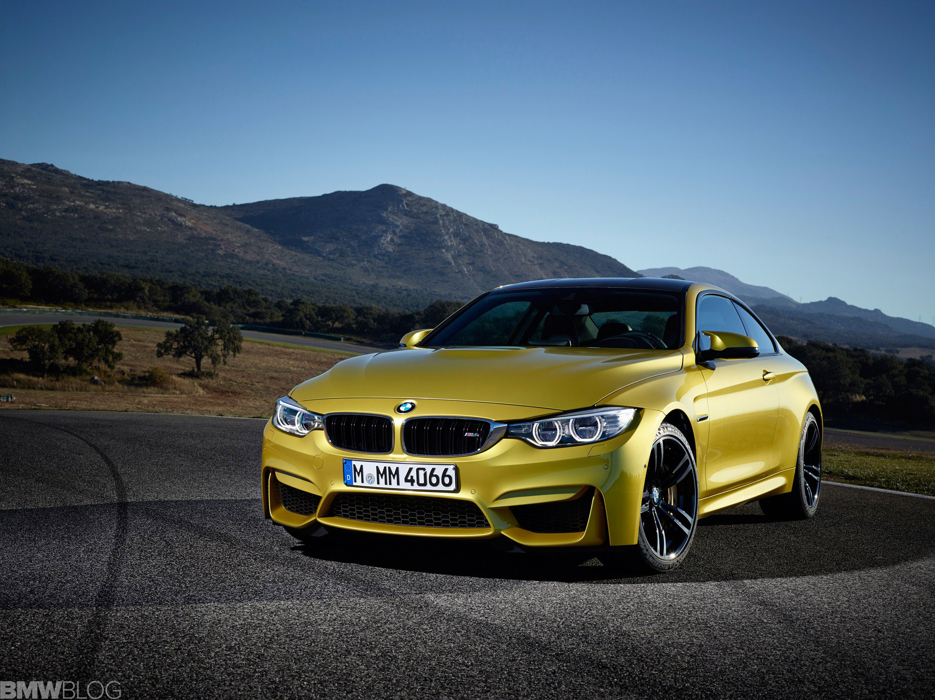 BMW M4 leak