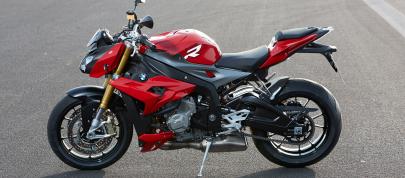 BMW S 1000 R (2014) - picture 20 of 25