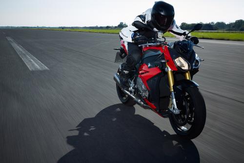 BMW S 1000 R (2014) - picture 8 of 25