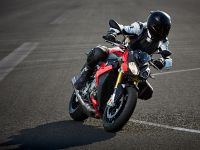 BMW S 1000 R (2014) - picture 4 of 25