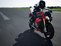 BMW S 1000 R (2014) - picture 8 of 25