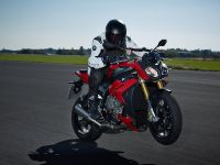 BMW S 1000 R (2014) - picture 10 of 25