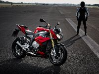 BMW S 1000 R (2014) - picture 18 of 25