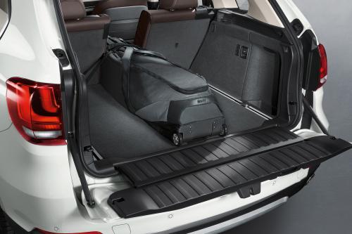 BMW X5 Individual (2014) - picture 17 of 17