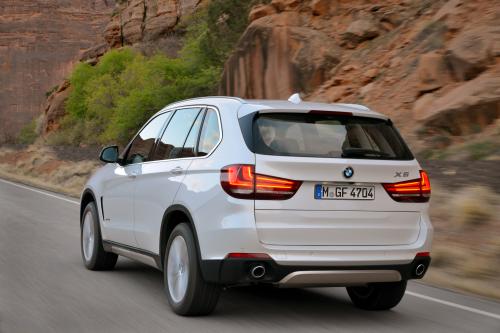BMW X5 (2014) - picture 9 of 66