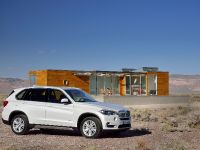 BMW X5 (2014) - picture 18 of 66