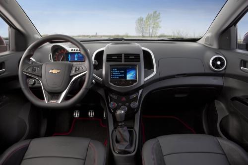 Chevrolet Sonic RS (2014) - picture 9 of 10