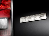 Chrysler 300C John Varvatos Limited Edition (2014)