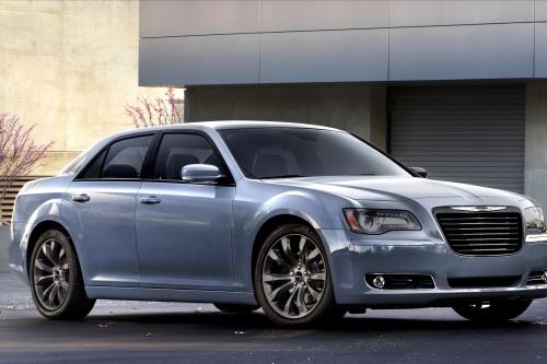 Chrysler 300S (2014) - picture 1 of 6