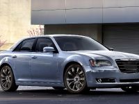 Chrysler 300S (2014) - picture 1 of 6