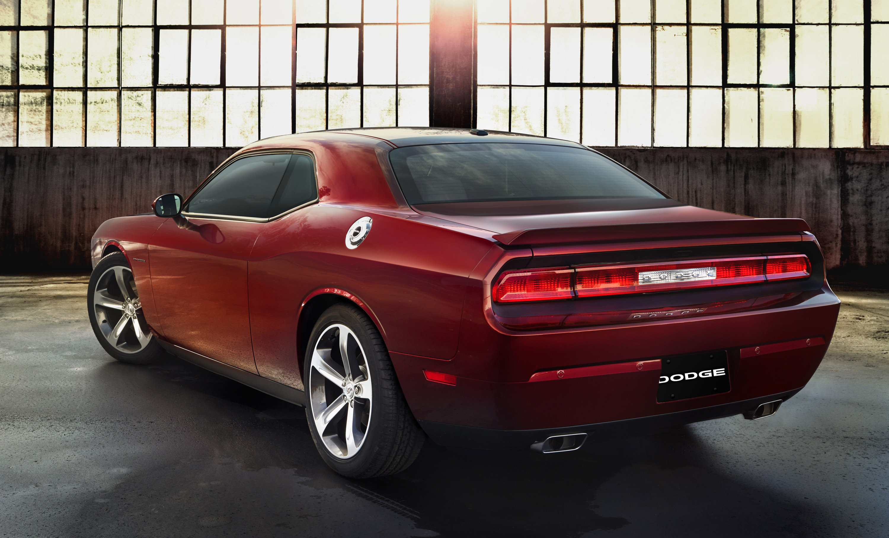 Dodge Challenger 100th Anniversary Edition