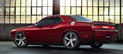 Dodge Challenger 100th Anniversary Edition (2014) - picture 4 of 17