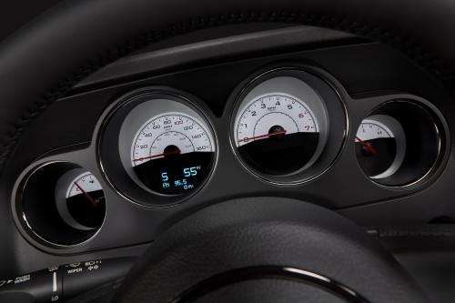 Dodge Challenger 100th Anniversary Edition (2014) - picture 9 of 17