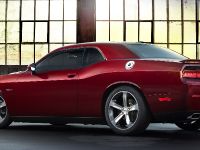 Dodge Challenger 100th Anniversary Edition (2014) - picture 4 of 17
