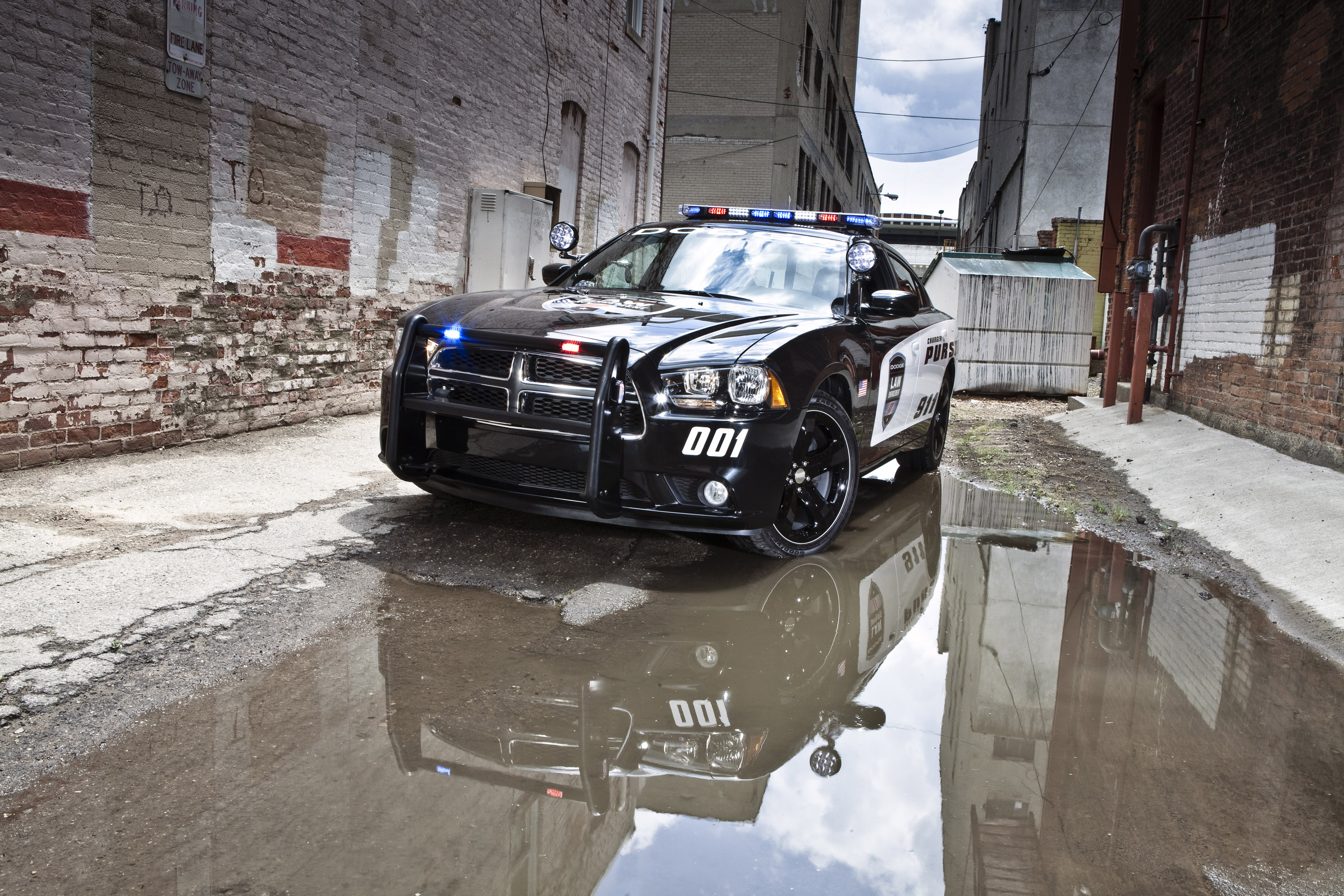 Dodge Charger Pursuit AWD