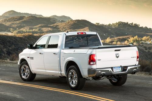 Dodge Ram 1500 EcoDiesel (2014) - picture 8 of 10