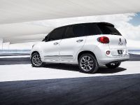 Fiat 500L Lounge (2014) - picture 8 of 20